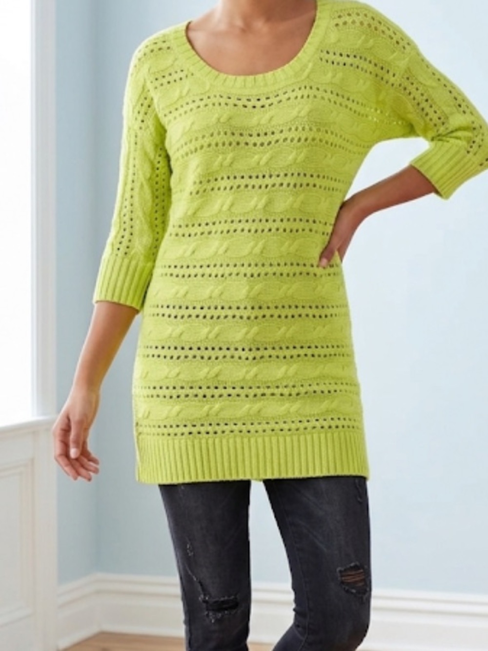 Long sweater with 3/4 sleeve